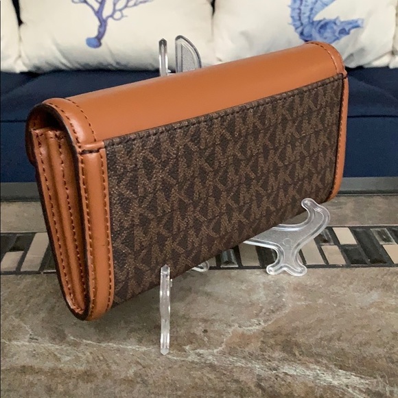 MICHAEL KORS FULTON LG FLP CONTINENTAL WALLET - Picture 6 of 15